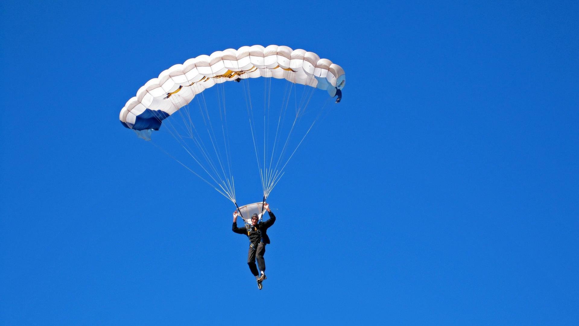 “东部新区定向越野赛：徒步与智慧并肩作战”